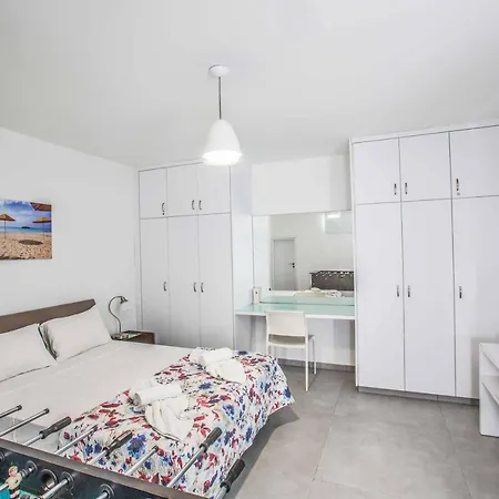 Villa Greco 2 *